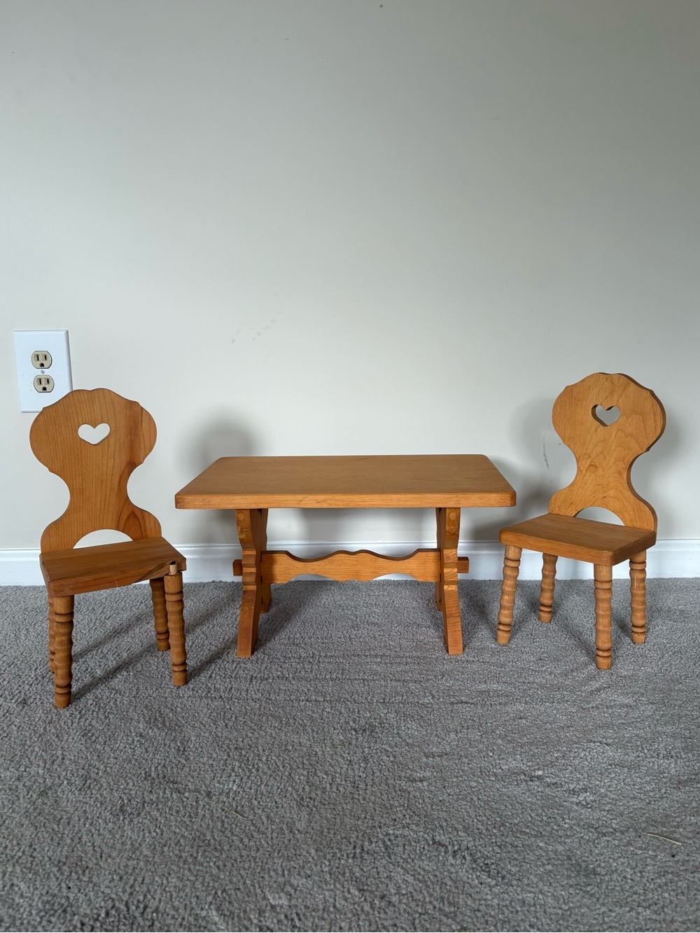 Pleasant Company Kirsten dining table and chairs
